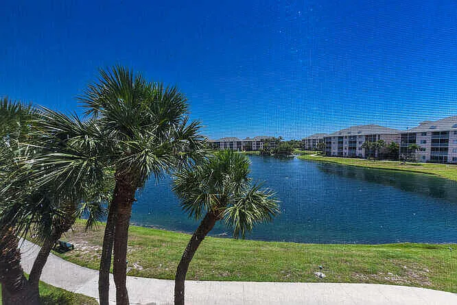 353 S US Highway 1 #F306 — Photo 23