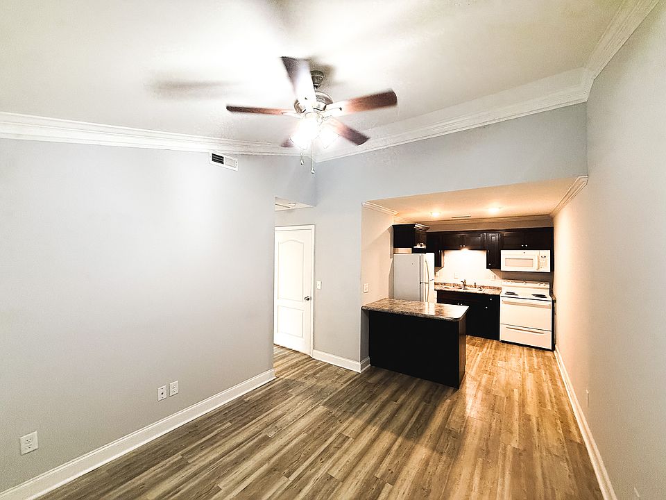 1st image of 1181 7th St SW #1151