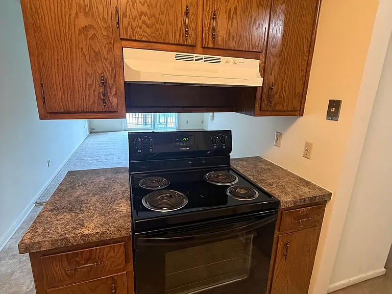 2 Bedroom 1 Bath apartment in Ankeny IA — Photo 2