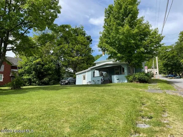 5 Third Lane, Port Henry, NY 12974