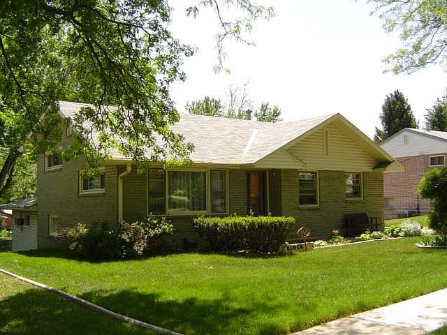 Front left side of Home