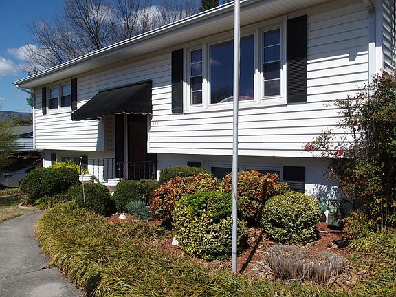 2nd image of 1401 Kathryn Ln