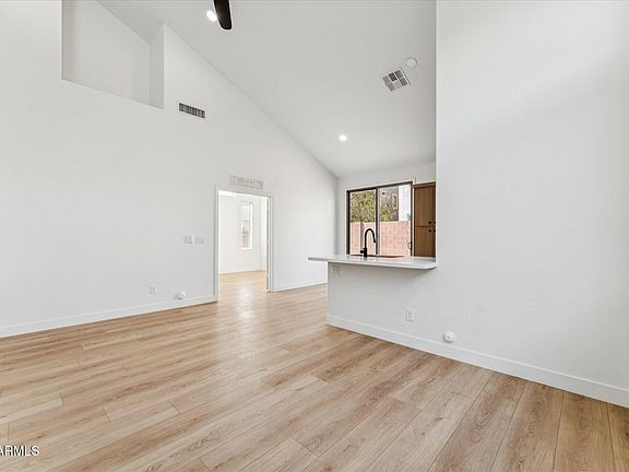 4th image of 9934 E EMPRESS Avenue