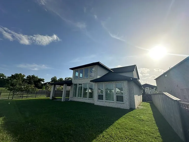 4906 Tanyard Manor Dr — Photo 45