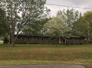 201 Duckworth Dr, Williamston, SC 29697