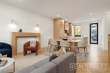 33 Pilling Street, #2