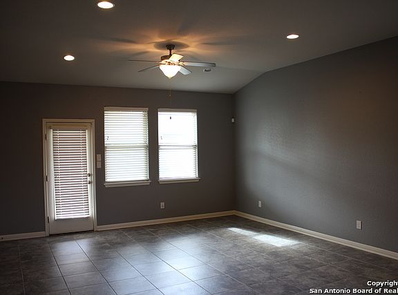 5th image of 8015 Lovela Bnd