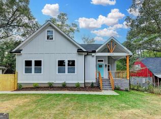 2259 Fernwood Dr, East Pt, GA 30344