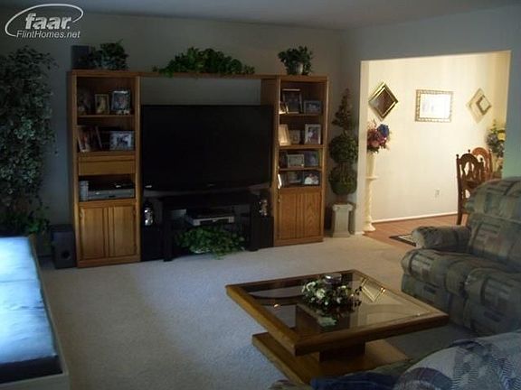 2nd image of 2116 Hardwood Dr