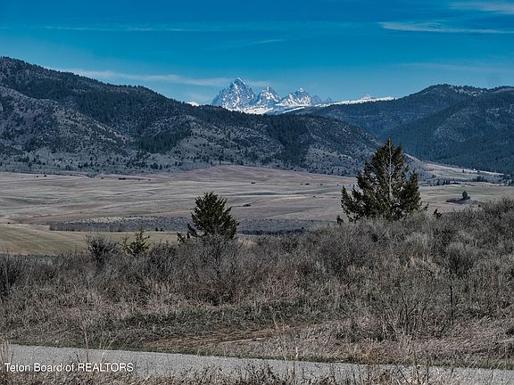 2nd image of Tbd Wagon Rd