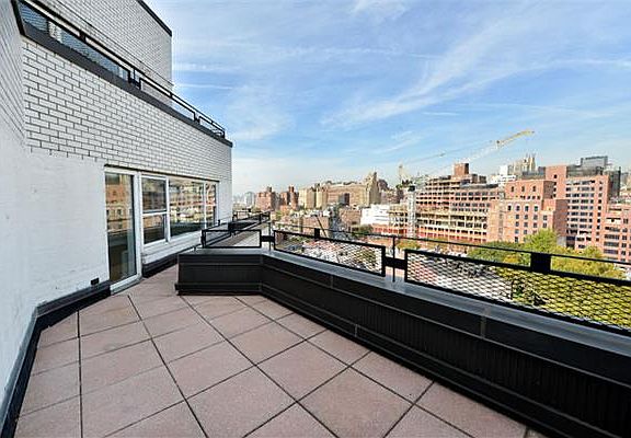4th image of 33 Greenwich Ave APT 15F