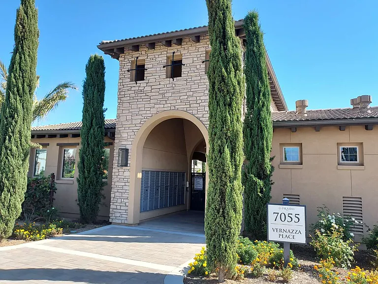 7169 Montecito Ln — Photo 26