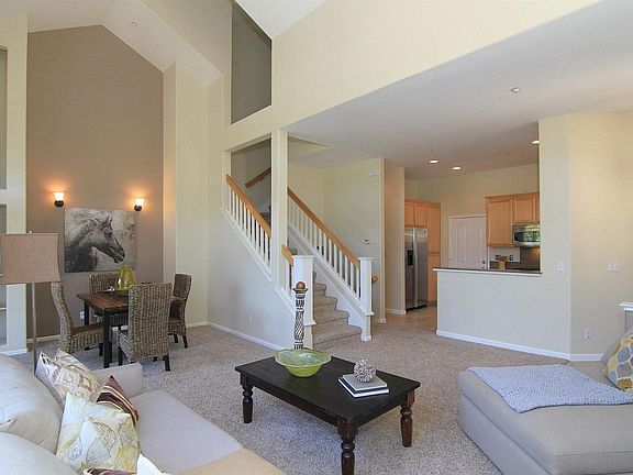 5th image of 120 Woodhill Dr