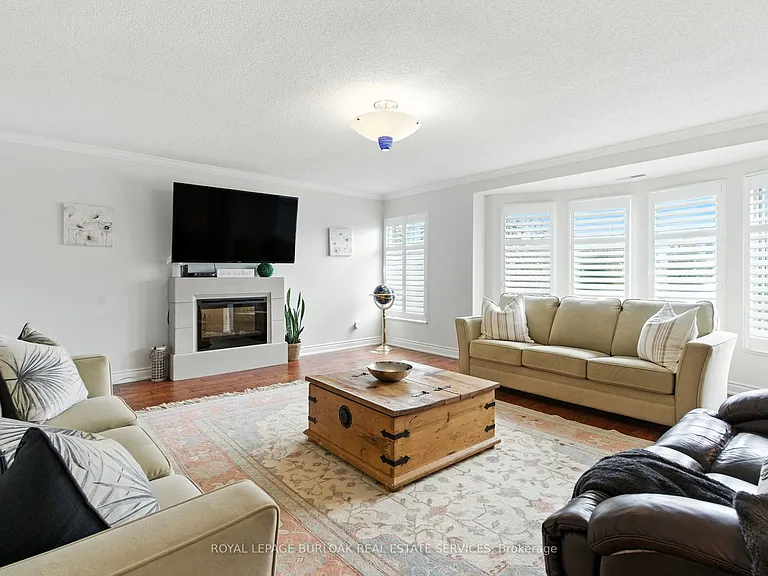442 Maple Ave #7 — Photo 18
