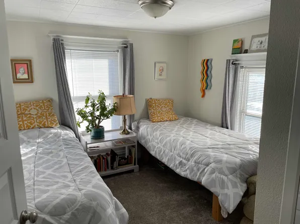 510 McCourtie St, Kalamazoo, MI 49008