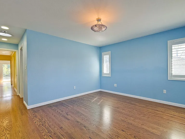 341 Hillsdale Ave — Photo 44