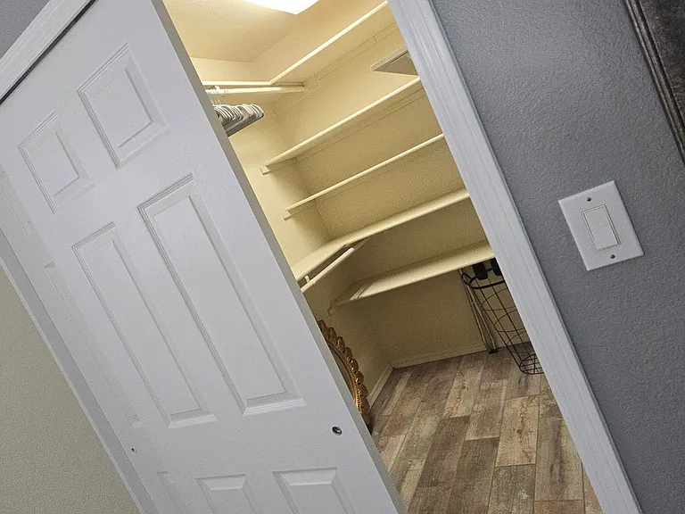 13850 N Hamilton Dr #B — Photo 12