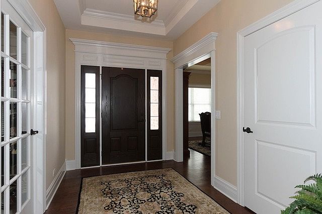 2nd image of 4002 Pioneer Oaks Dr