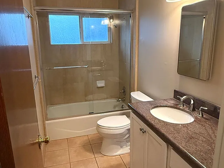 723 Menlo Ave — Photo 17