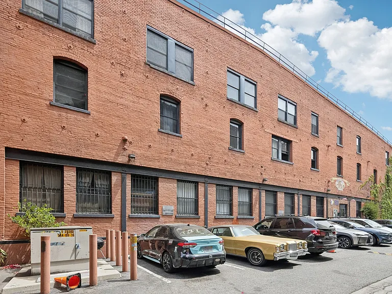 Newberry Lofts — Photo 18