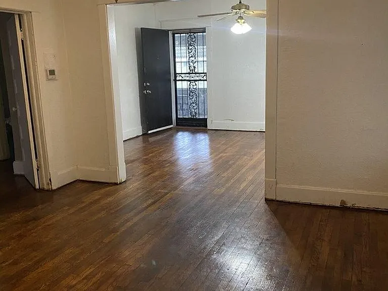 3211 E 51st St — Photo 22