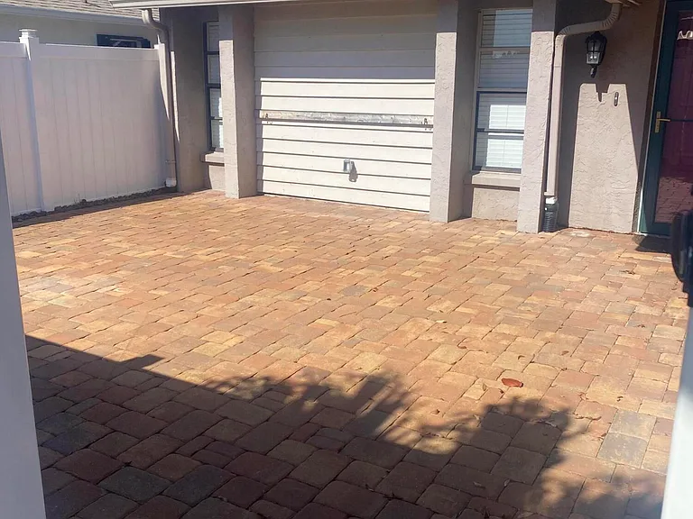 3694 Hardwood Ct — Photo 2