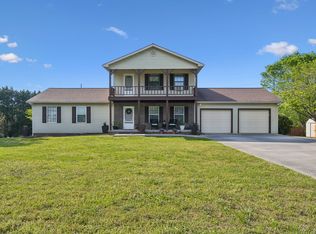 931 Calloway Dr, Lenoir City, TN 37772