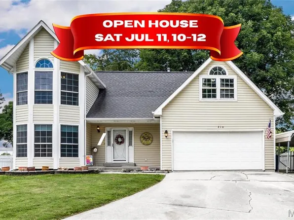 216 Arrowhead Dr, Troy, IL 62294