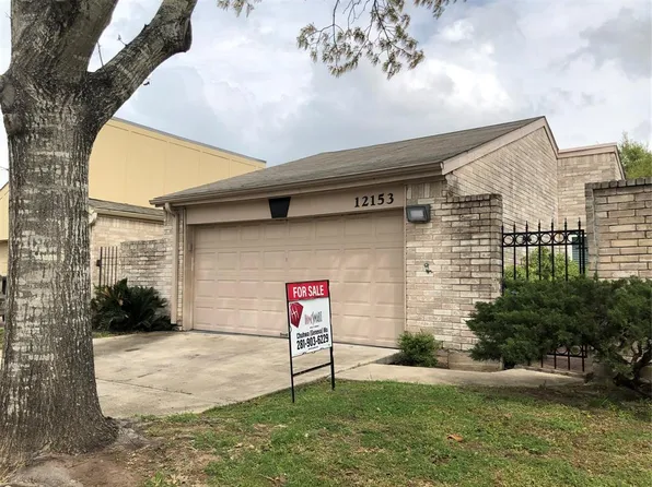 12153 Stone West Dr, Houston, TX 77035