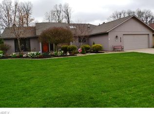 32517 Bridgestone Dr, North Ridgeville, OH 44039