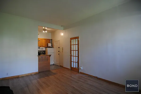 Rented by Bond New York | media 8