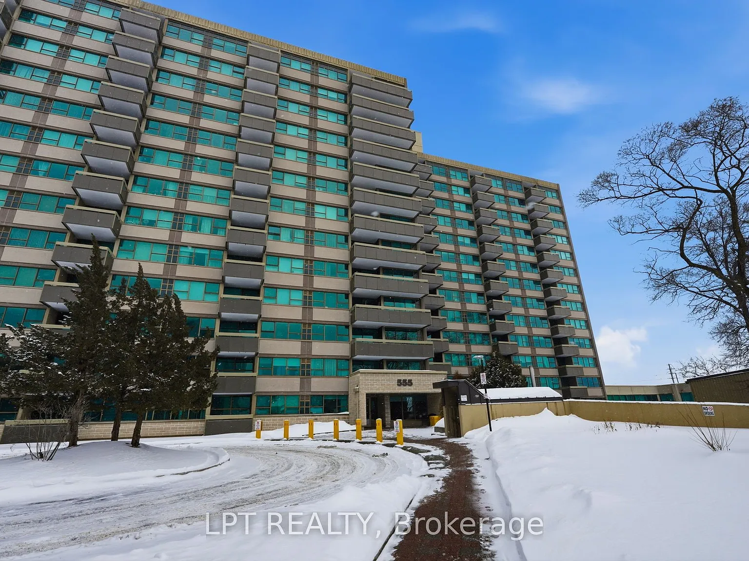 2 bed, $2,450 — Photo 2