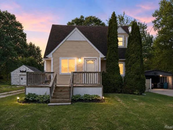 12463 W Lennon Rd, Lennon, MI 48449