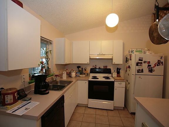 4th image of 1118 Treadway Dr