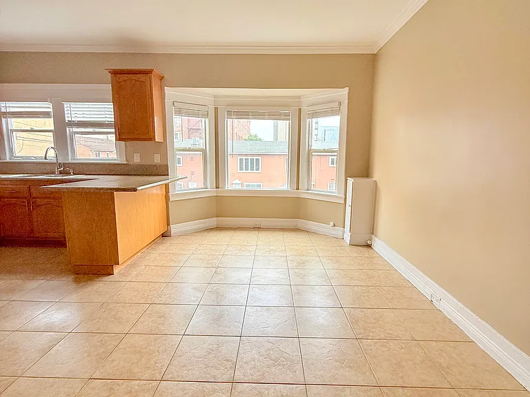 354 Chestnut Ave #27 — Photo 2