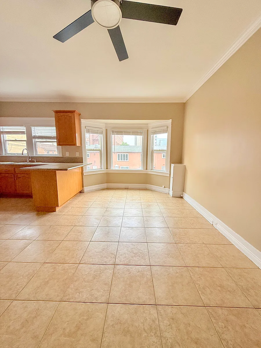 Building Photo - 354 Chestnut Ave #27