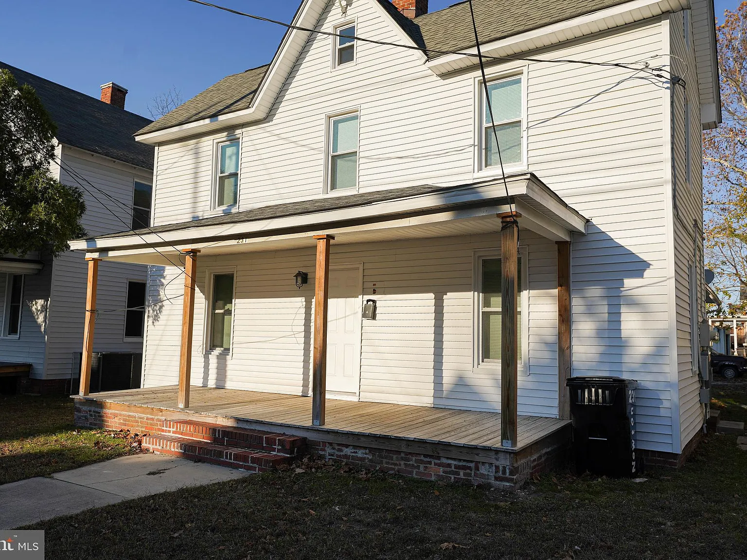 2 bed, 736 sqft, $1,400 — Photo 2