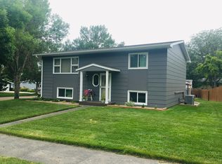 303 N Pierce Ave, Pierre, SD 57501