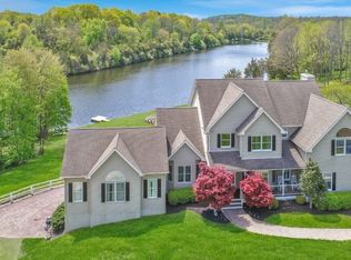 20 Ivan Rd, Columbia, NJ 07832