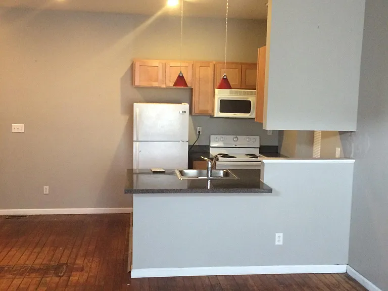 2235 Indiana Ave #2 — Photo 1