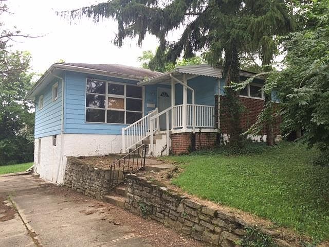 1st image of 2027 1st Ave