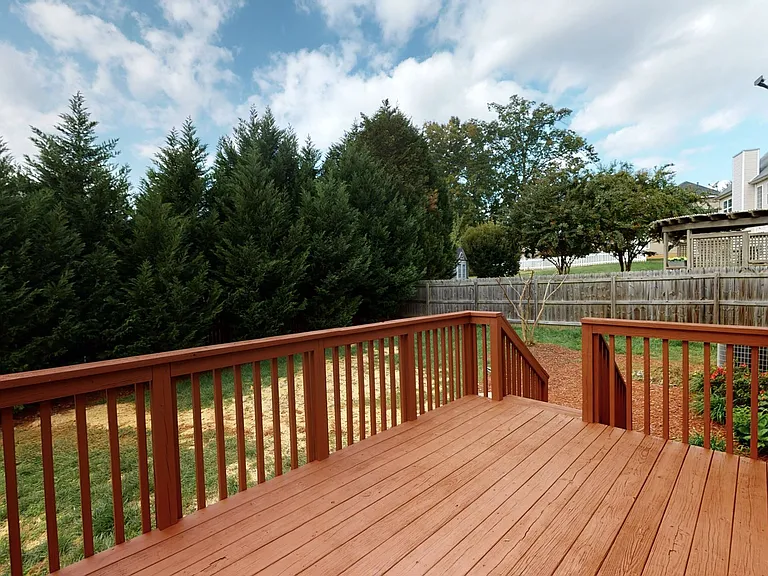 8517 Delamere Ln — Photo 15