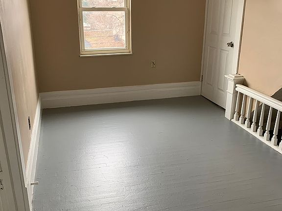 2nd image of 1915 19th St APT 2
