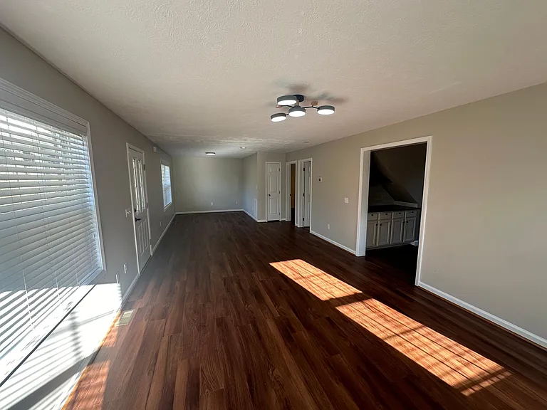 10130 Washam Potts Rd — Photo 3