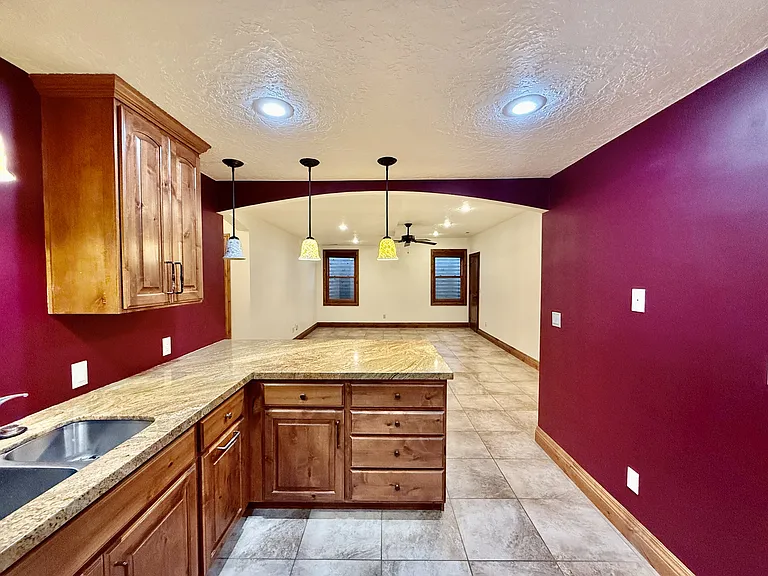 6819 S Greenfield Way — Photo 9