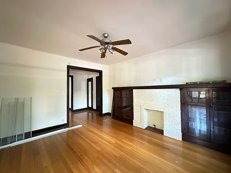 1949 W Cuyler Ave #2 — Photo 9