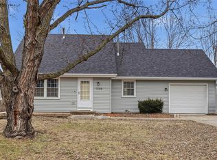 1355 E 20th St, Norwalk, IA 50211
