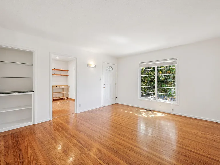 536 Mississippi St — Photo 4