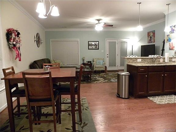 3rd image of 7431 Washington Arch Dr #185