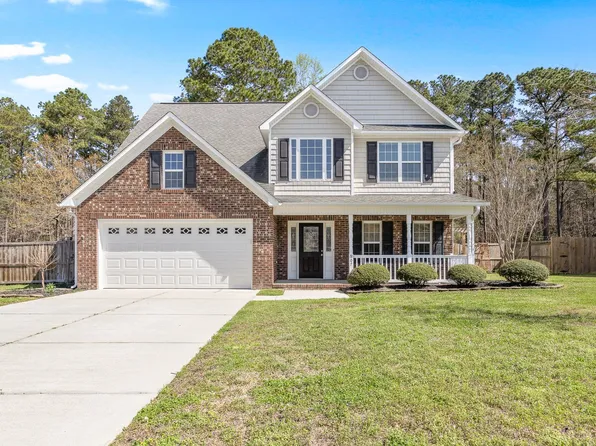 907 Stagecoach Dr, Jacksonville, NC 28546